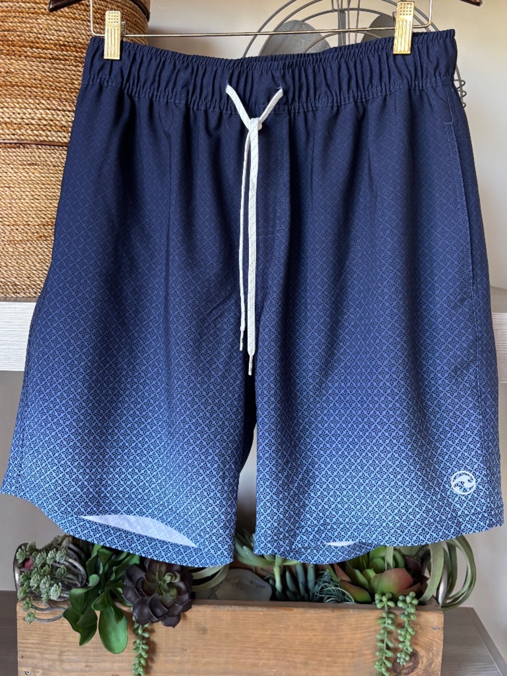 NWOT Ocean Current Mens Bathing Suit, Lined  Side & Back Pocket  XL